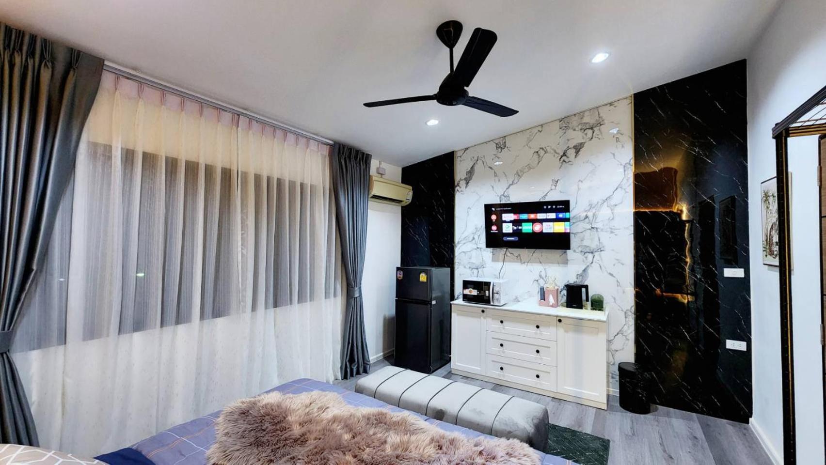 Apartamento Lasalle House,bts,suvarnabhumi Airport,mega Bangna *